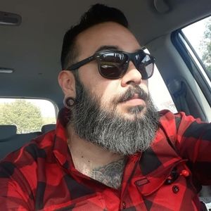 Meet your Posher, Victor